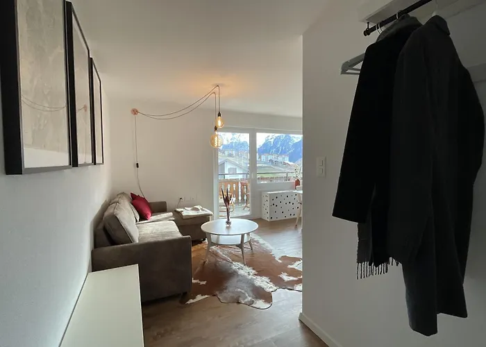 Sunny Alps View: Bliss