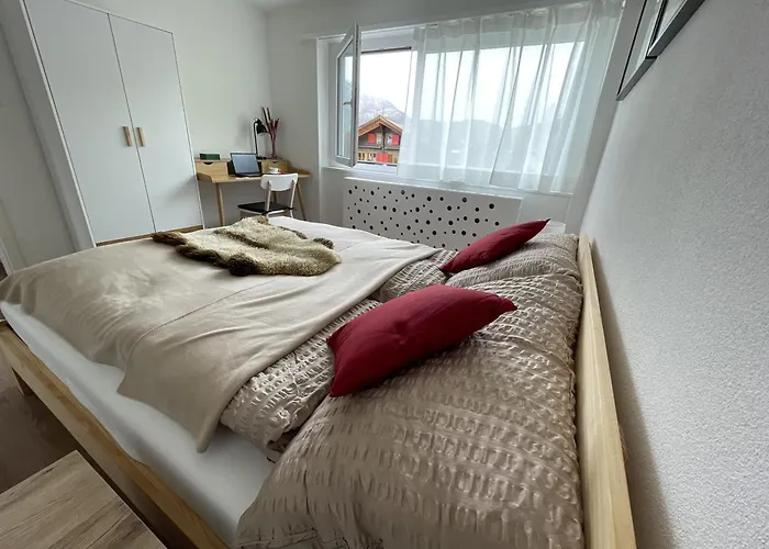 Sunny Alps View: Bliss